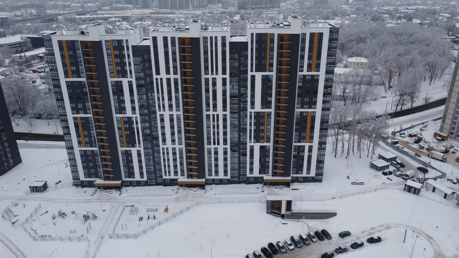 Ход строительства ул. Кузьмы Минина, д. 6 ЖК "Дубравинский" застройщик ООО "БелБизнесРесурс"