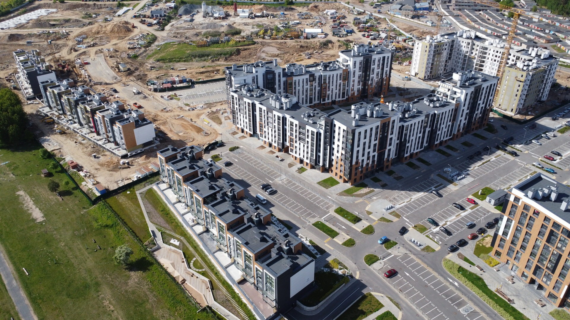 Ход строительства Нововиленская ул. д. 10.1 по ГП, ЖК "Левада"