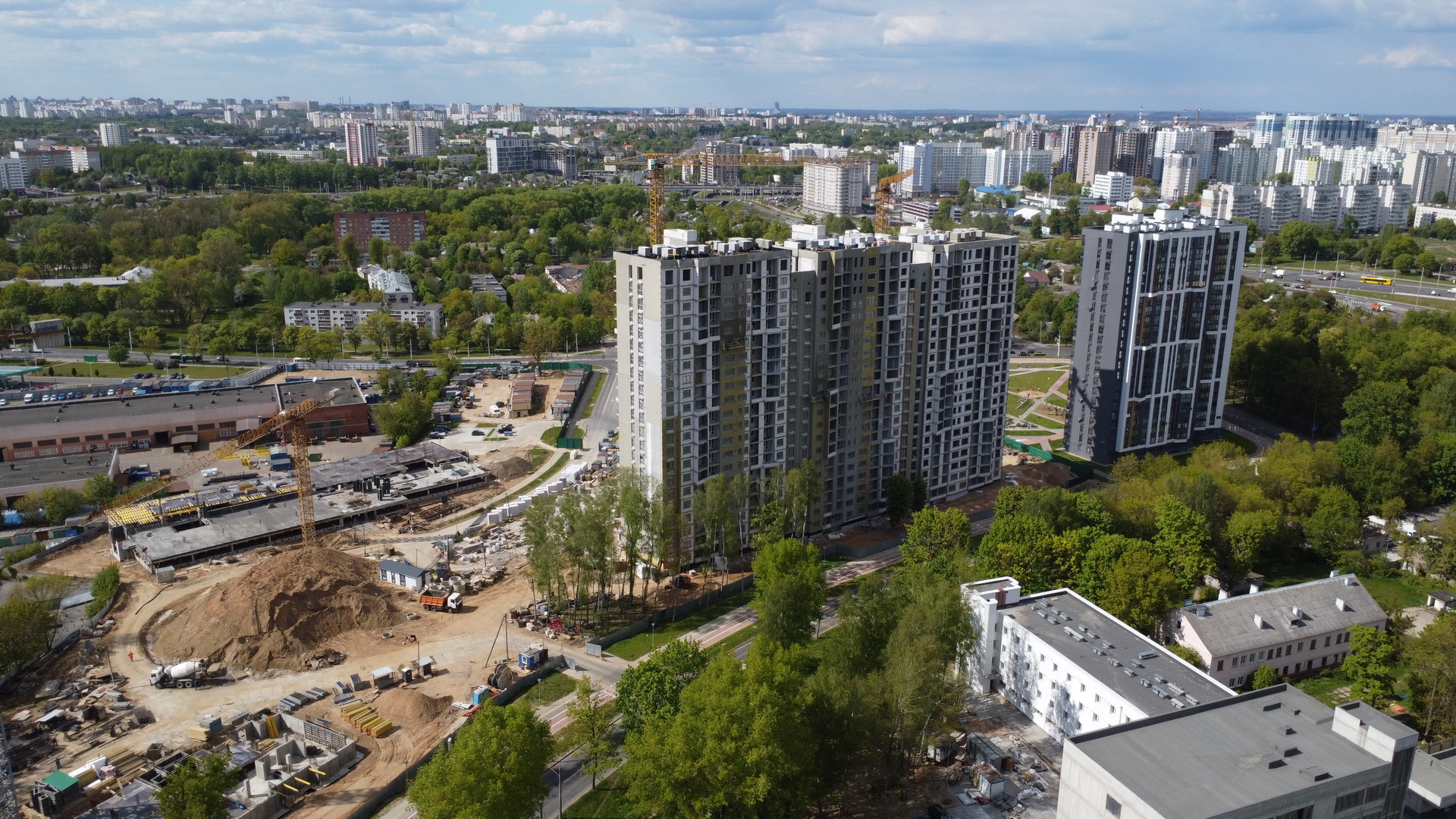 Ход строительства ул. Кузьмы Минина, дом №3 по ГП (ЖК "Дубравинский) застройщик ООО "БелБизнесРесурс"
